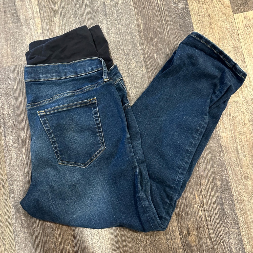 Gap Maternity Cropped Jeans